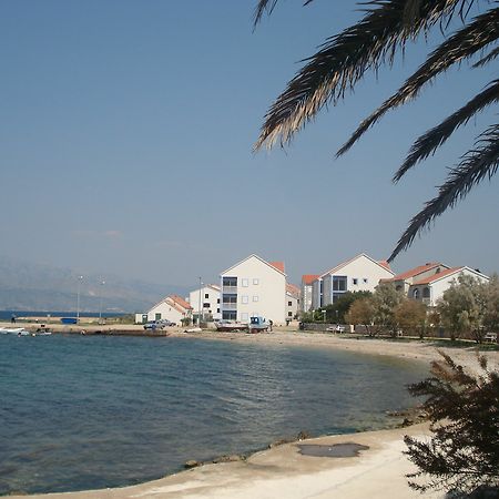 Aparthotel Marina Gromela Mirce 外观 照片