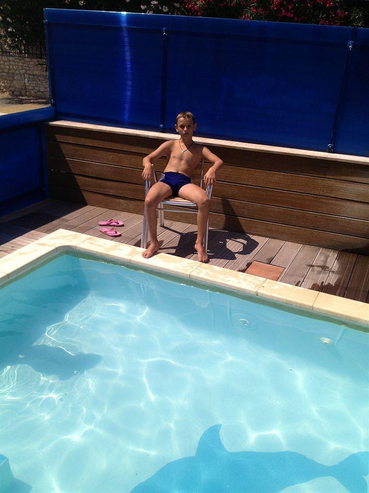 Aparthotel Marina Gromela Mirce 外观 照片