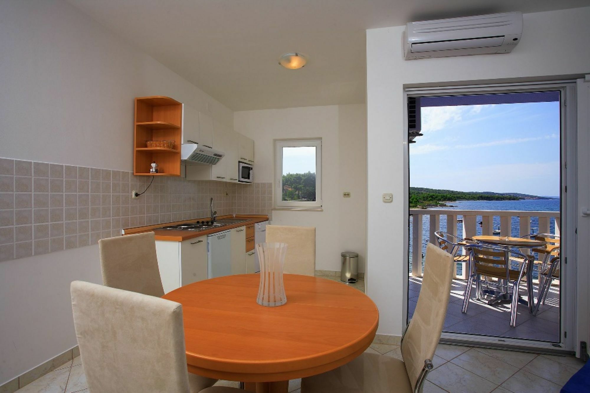 Aparthotel Marina Gromela Mirce 外观 照片